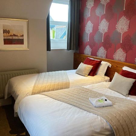 Hotel The Bulls Head Milnthorpe Esterno foto