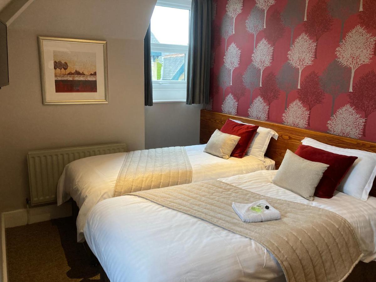 Hotel The Bulls Head Milnthorpe Esterno foto