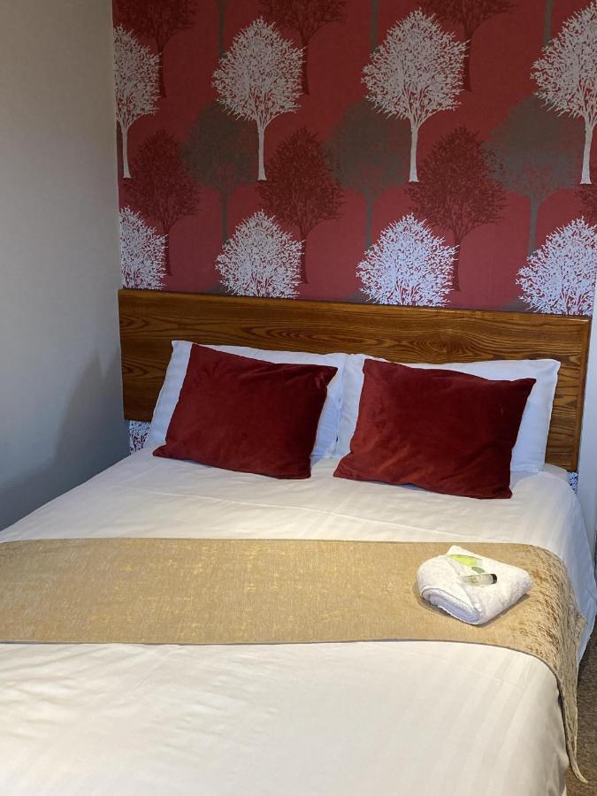 Hotel The Bulls Head Milnthorpe Esterno foto